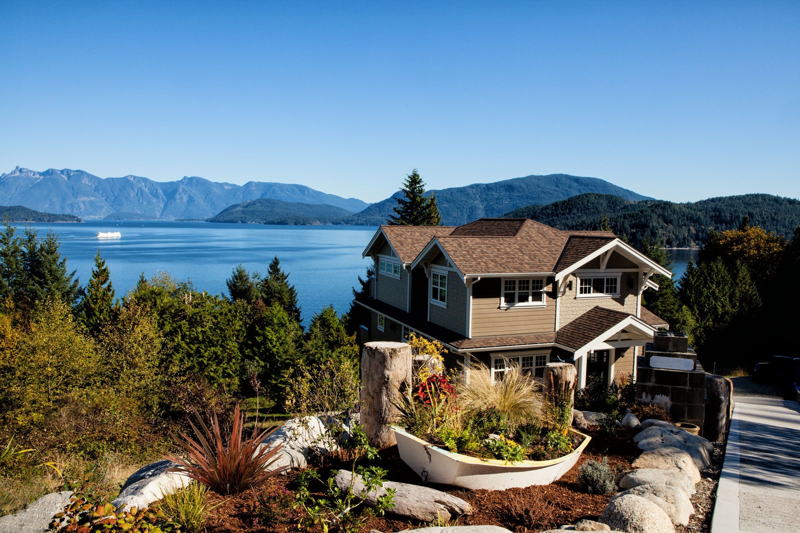 West Coast home overlooking the ocean and Coastal Mountains