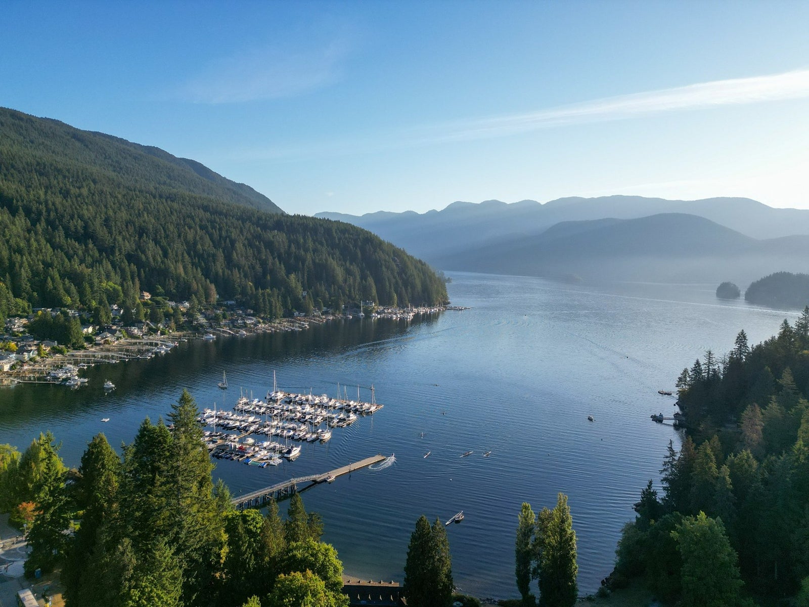 North Vancouver surroundings
