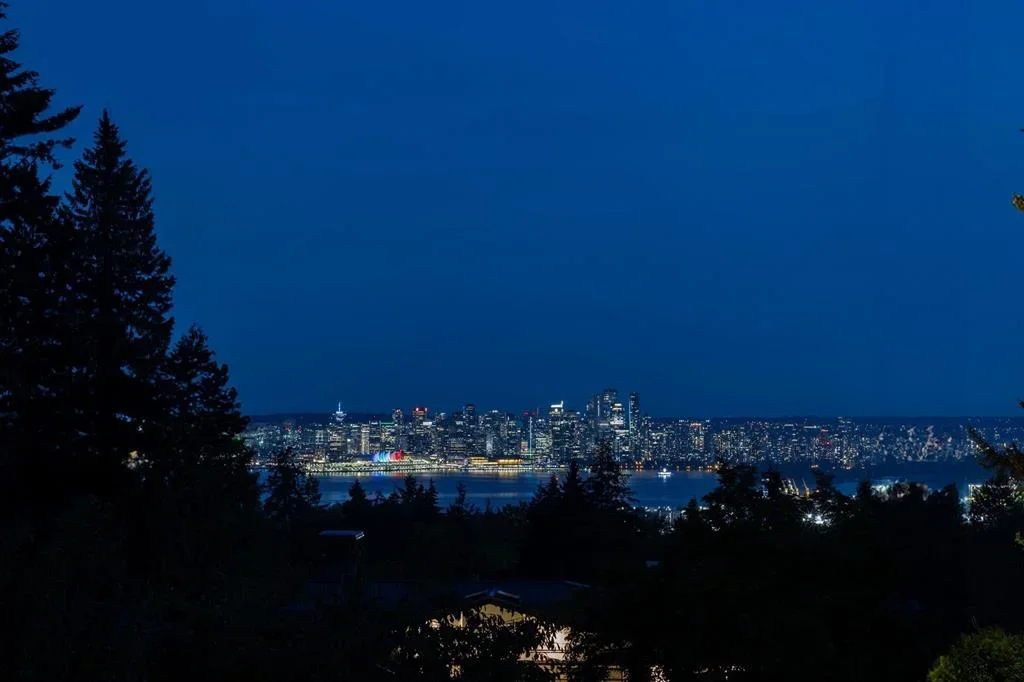 Upper Lonsdale homes with North Shore mountain views