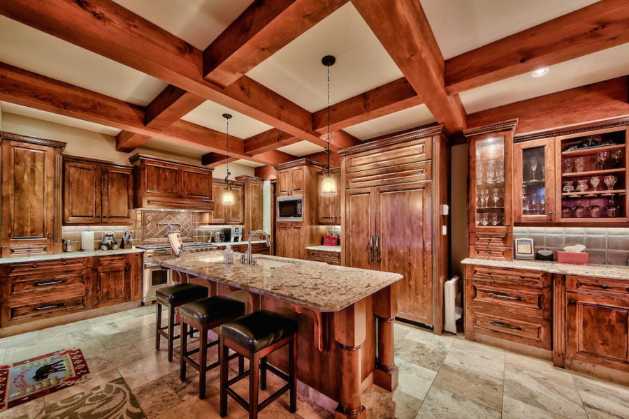 4213 Bella Vista Drive, Sun Peaks, BC – $2,100,000