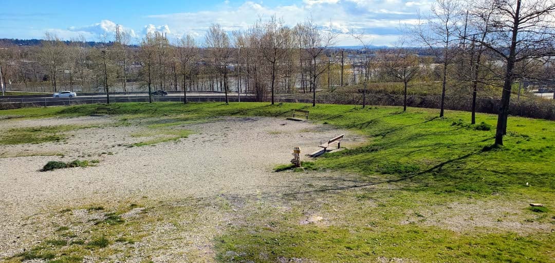 West Side Off-Leash Dog Park, New Westminster West Side Off-Leash Dog Park, New Westminster