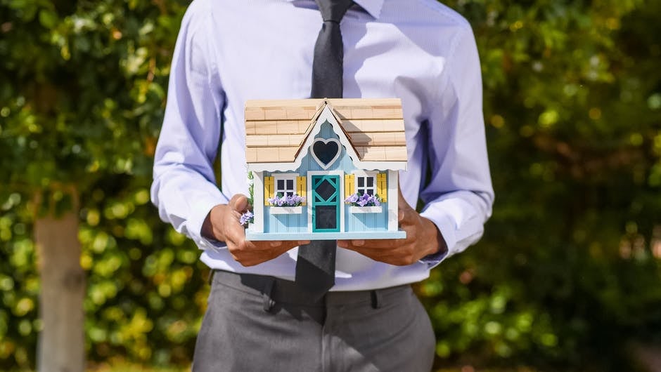 DIY vs. Professional Property Management: Which Is Right for BC Landlords? DIY vs. Professional Property Management: Which Is Right for BC Landlords?