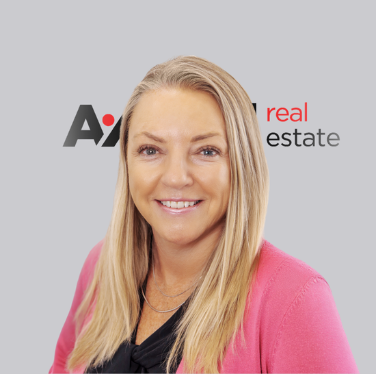 Leslie MacInnis- Properties