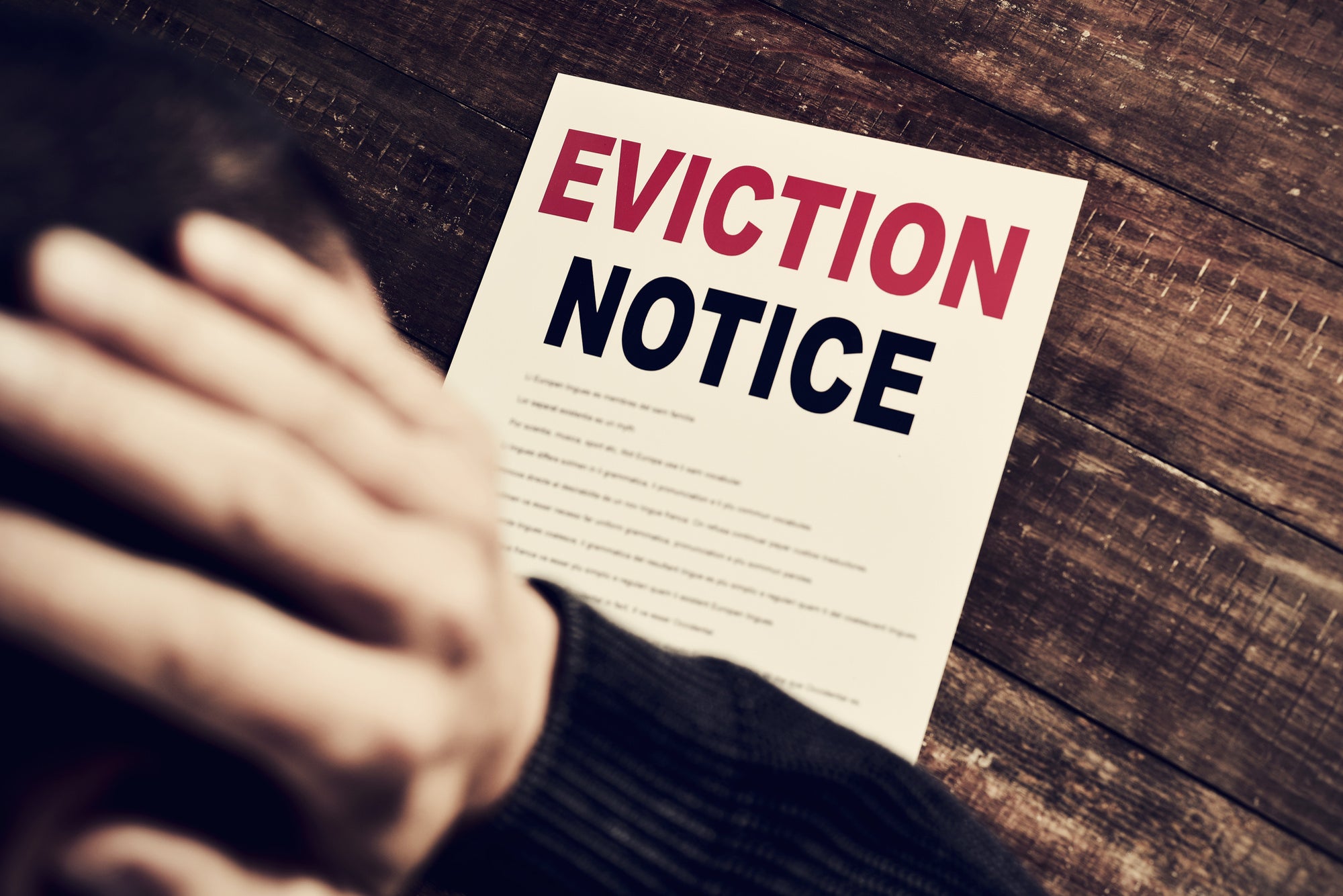 Serving Eviction Notices in BC: How Landlords Must Notify Tenants