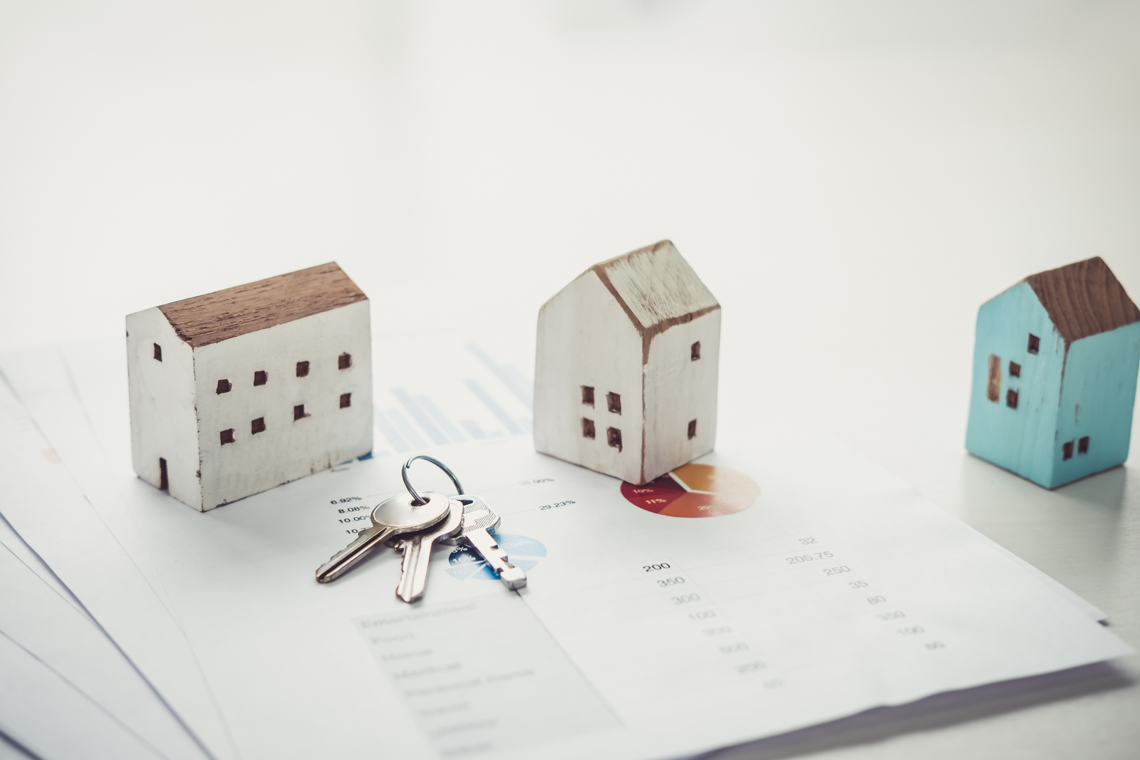 The Homeowner’s Guide to Sell a Home in North Vancouver with Confidence North Vancouver Homes for Sale | North Vancouver Realtor | North Vancouver Real Estate Team | Buy a Home in North Vancouver | Sell a Home in North Vancouver