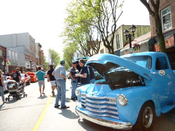 retrofest on King St.