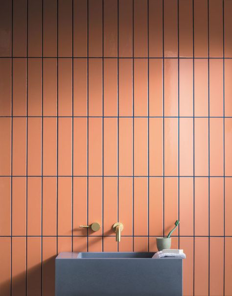 Contrasting grout on peach tiles Contrasting grout on peach tiles