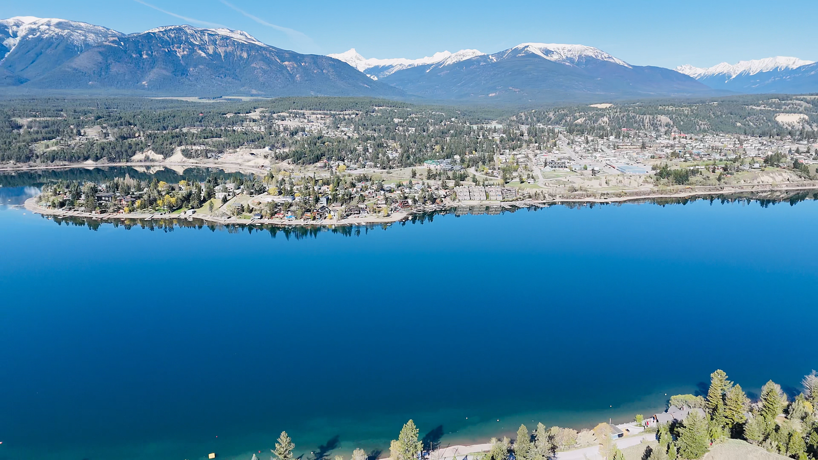 Aerial view of Lake Windermere and the Columbia Valley, BC real estate market 2026