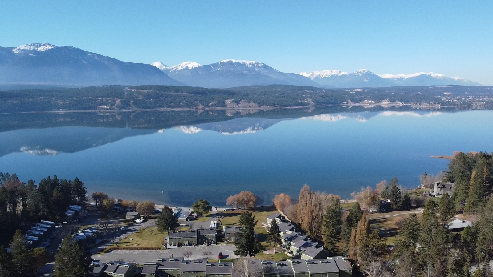 Luxury lakefront estates on the east shore of Lake Windermere, BC – Team Rice Prestige Real Estate.