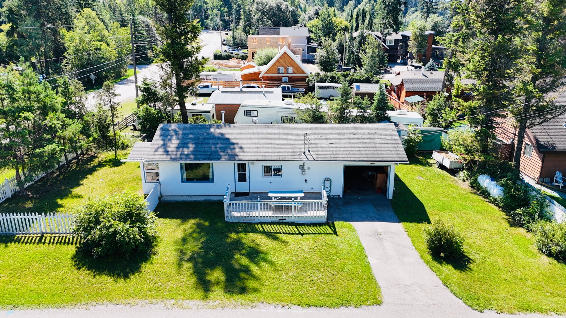 secondary-suite-above-garage-columbia-valley-bc-adu-example.jpg Example of a secondary suite above a garage on a residential property in the Columbia Valley BC