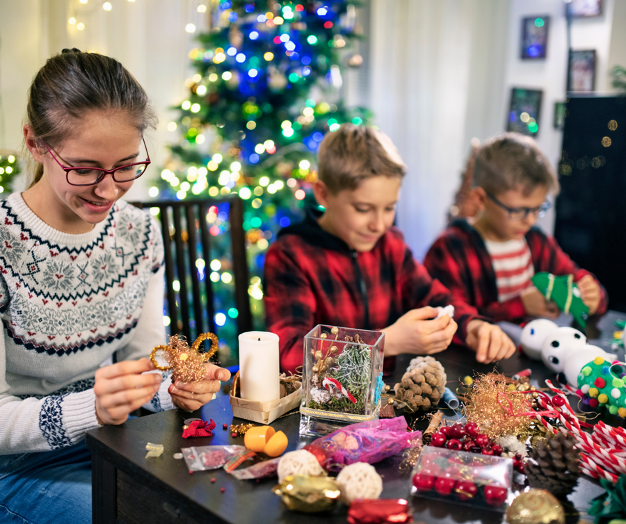 family diy holiday crafts family diy holiday crafts